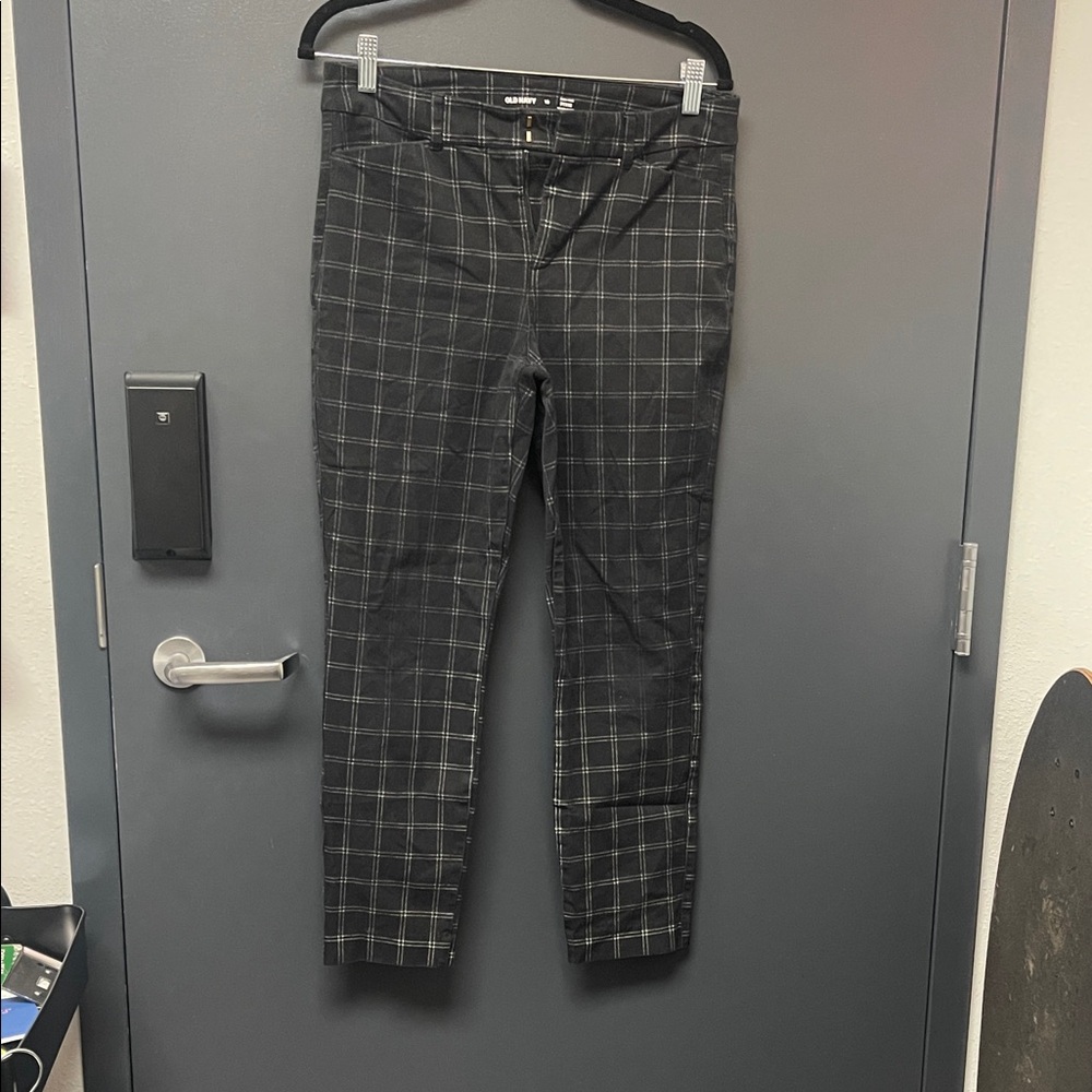 Old Navy Women's Black Plaid Straight Leg Pants